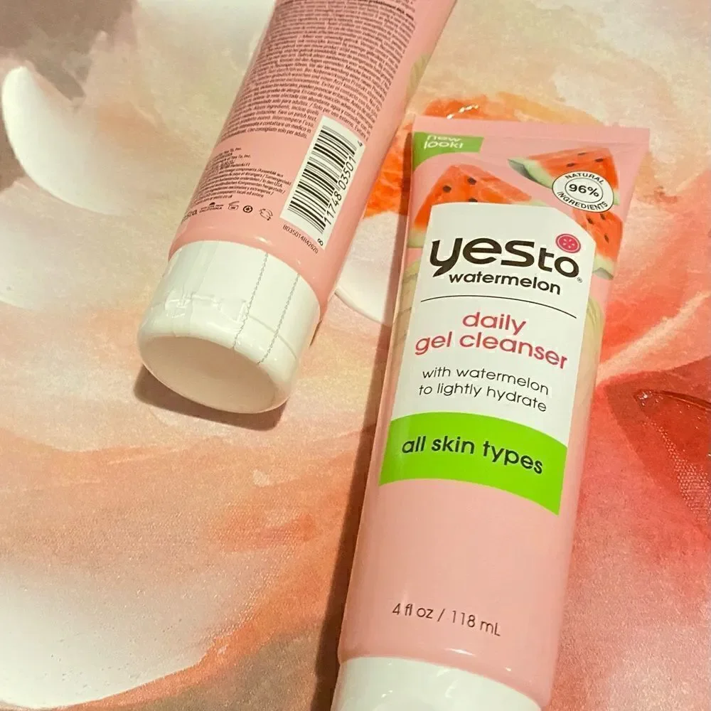 💥New Look set of 2 daily gel with  watermelon  to lightly  hydrate FL Oz🎀